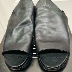 Girotti Chunky Sole Sandals 9478 — like new!